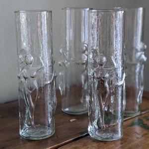 La Femme dancing woman tall glasses